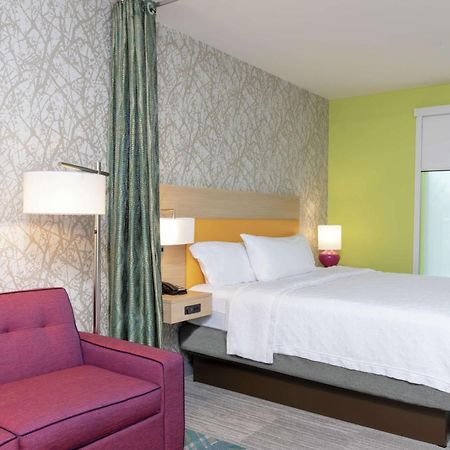 Home2 Suites By Hilton Indianapolis Airport Bagian luar foto