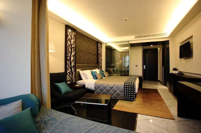 Home2 Suites By Hilton Indianapolis Airport Bagian luar foto