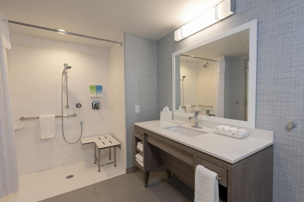 Home2 Suites By Hilton Indianapolis Airport Bagian luar foto