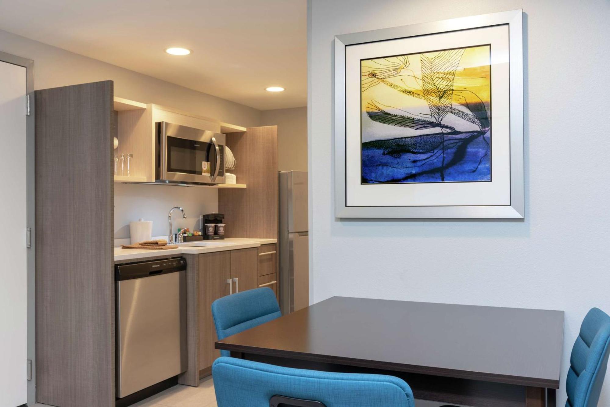 Home2 Suites By Hilton Indianapolis Airport Bagian luar foto
