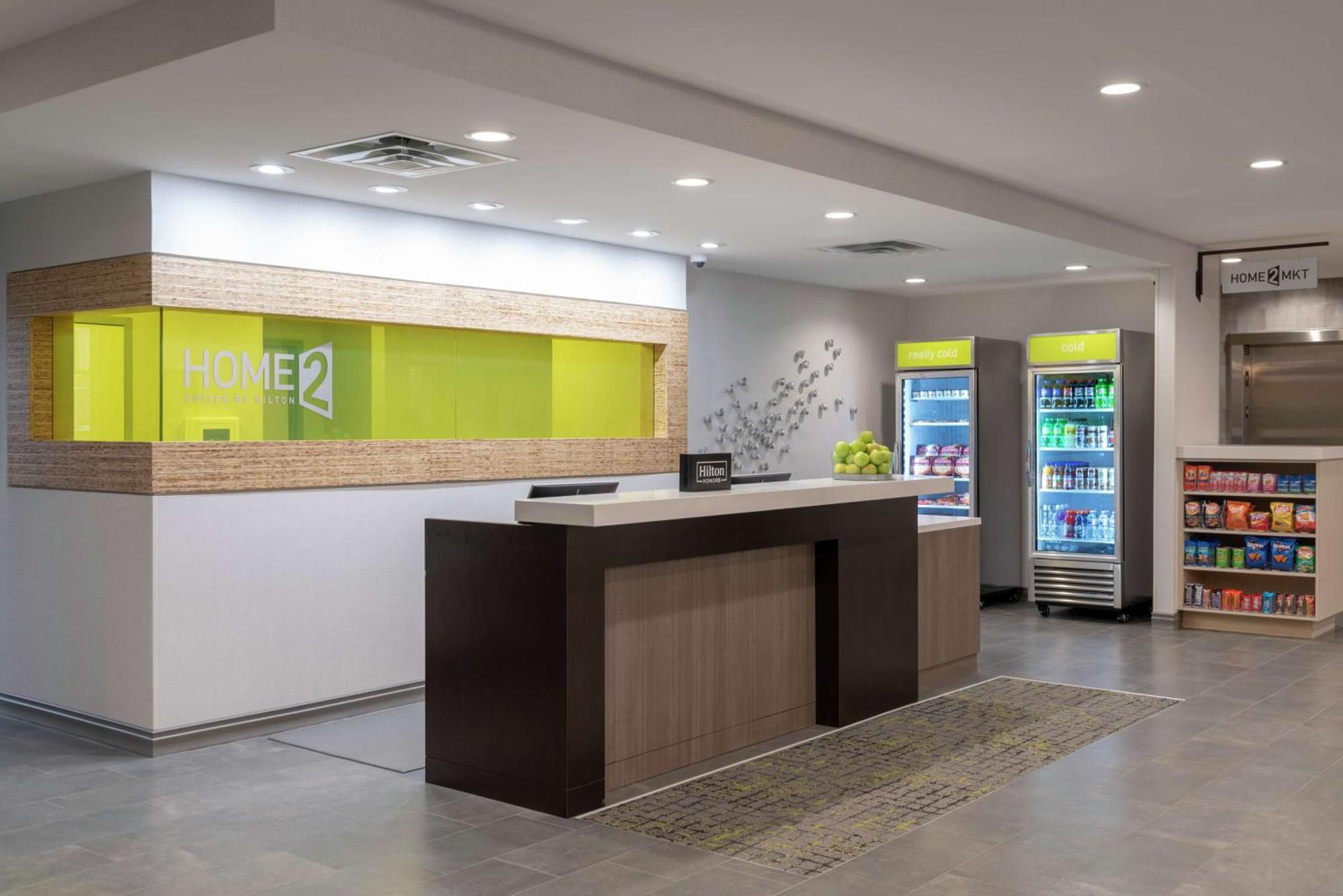 Home2 Suites By Hilton Indianapolis Airport Bagian luar foto