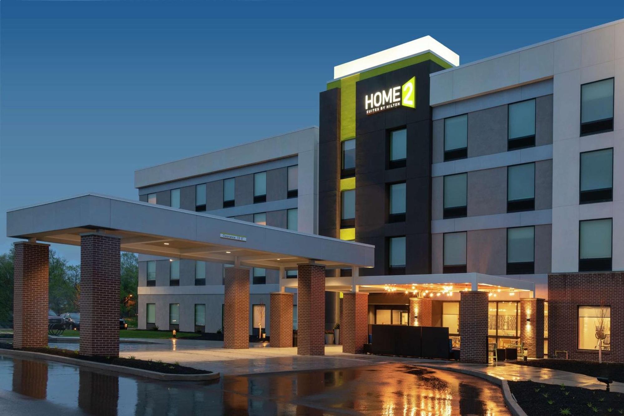 Home2 Suites By Hilton Indianapolis Airport Bagian luar foto