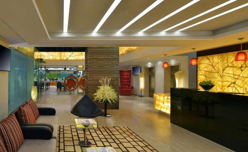 Home2 Suites By Hilton Indianapolis Airport Bagian luar foto